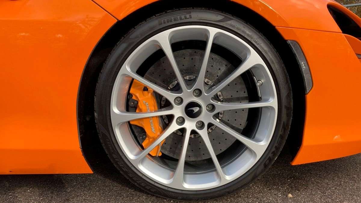 Used McLaren Artura 2023 for sale - 76523983: Photo 4