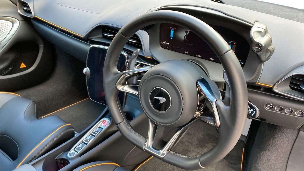 Used McLaren Artura 2023 for sale - 76523983: Photo 6