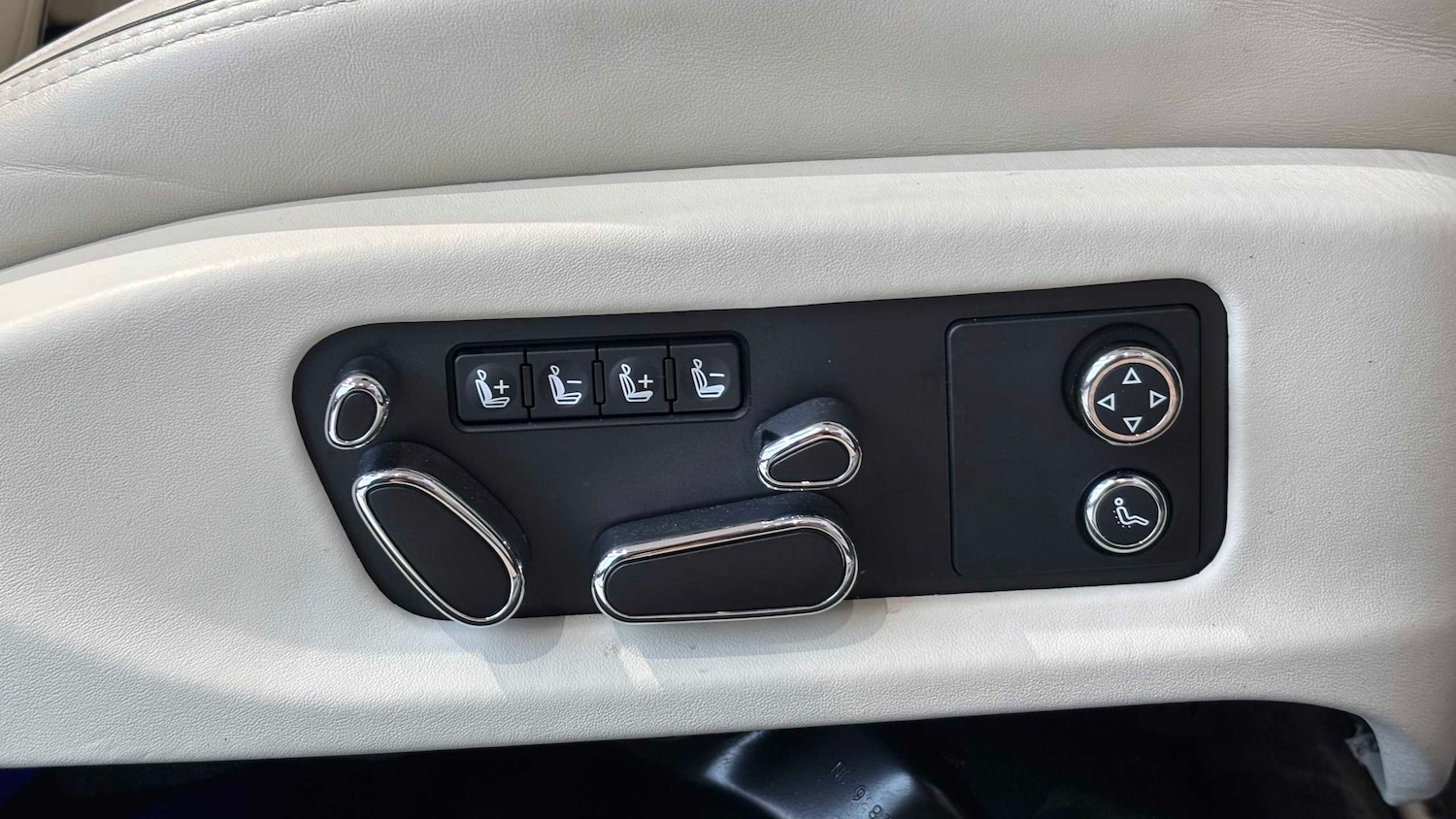 Used Bentley Continental 2021 for sale - 77928828: Photo 24