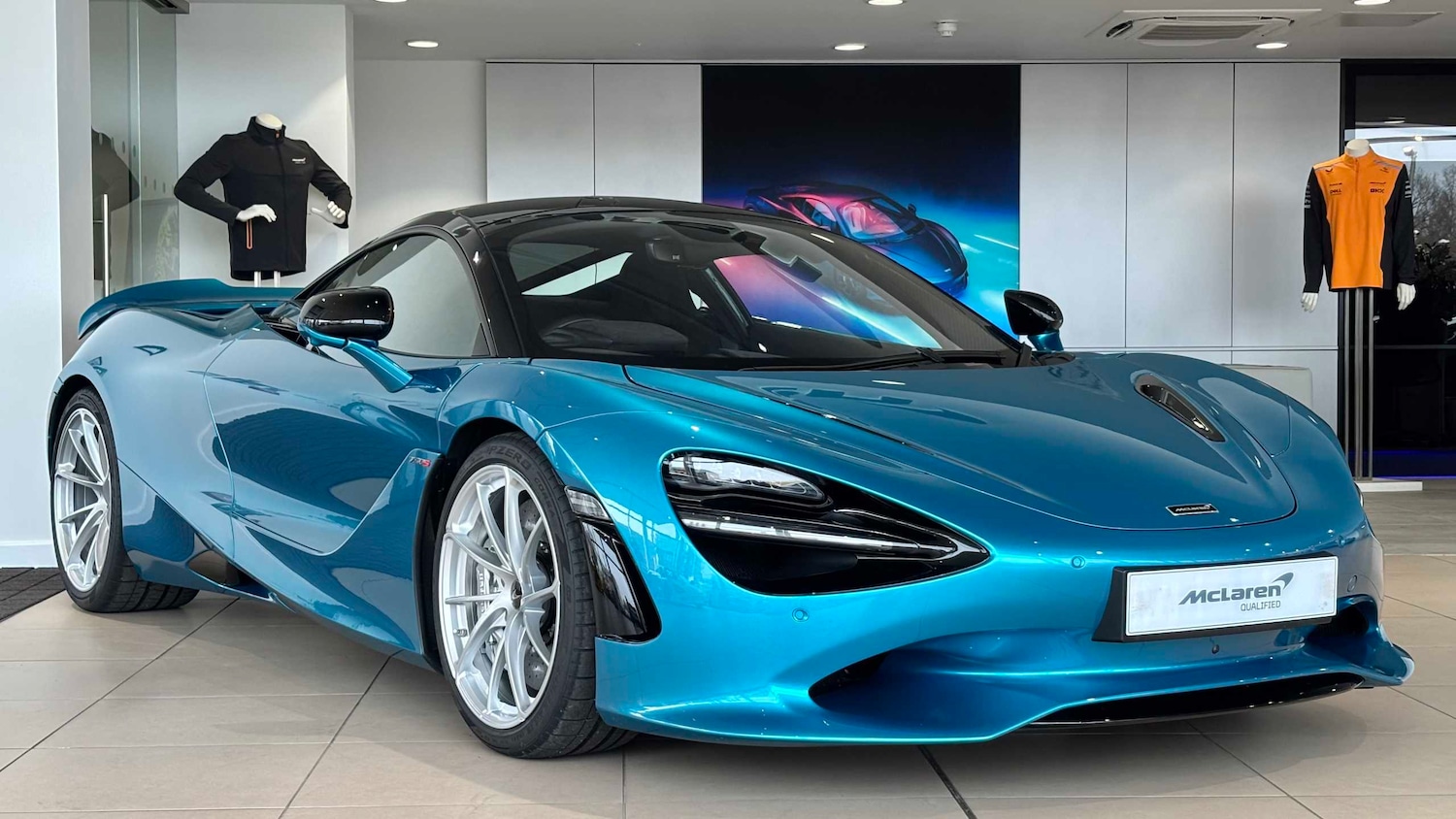 Used McLaren 750S 2024 for sale - 77996216: Photo 2