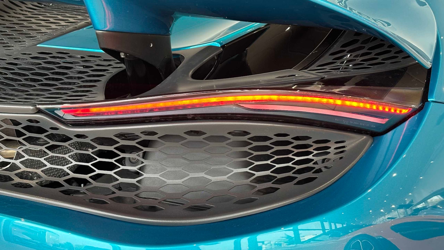 Used McLaren 750S 2024 for sale - 77996216: Photo 24