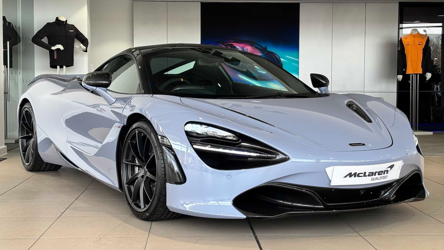 Used McLaren 720S 2018 for sale - 77996134: Photo 2