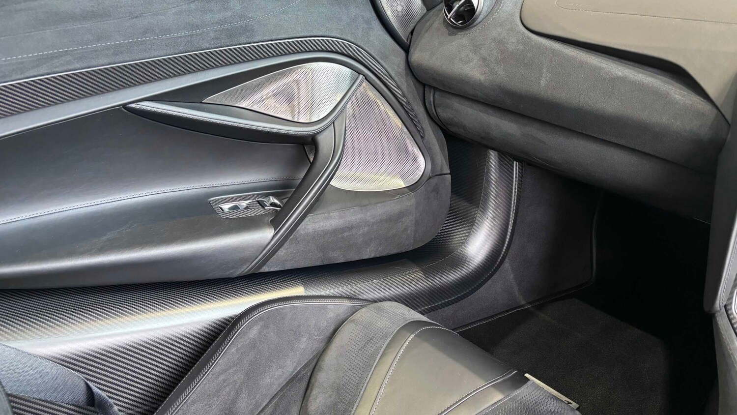 Used McLaren 720S 2018 for sale - 77996134: Photo 34