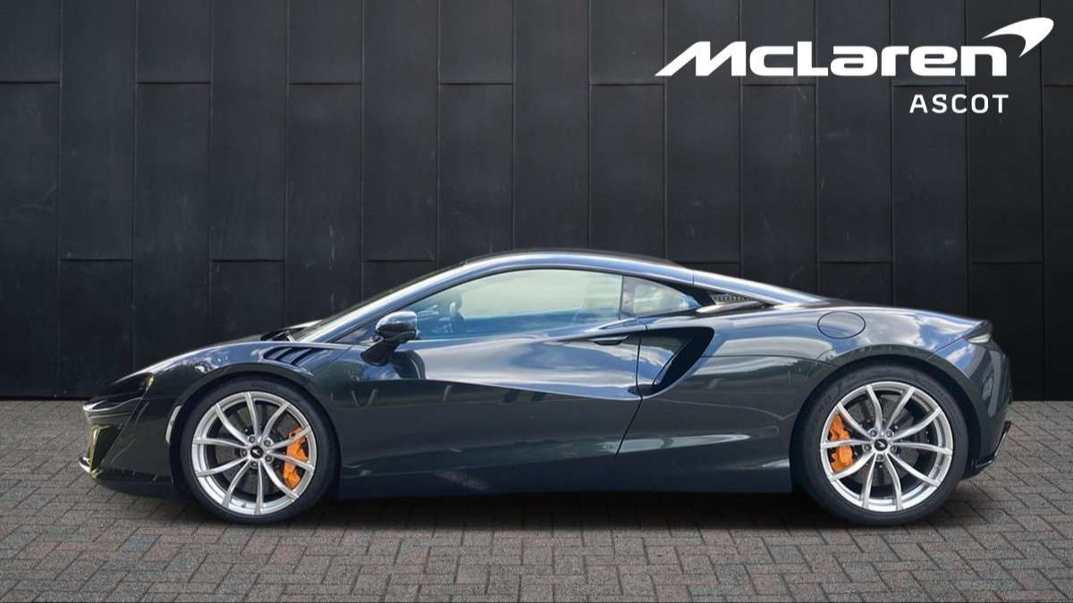 Used McLaren Artura 2023 for sale - 76113302: Photo 32