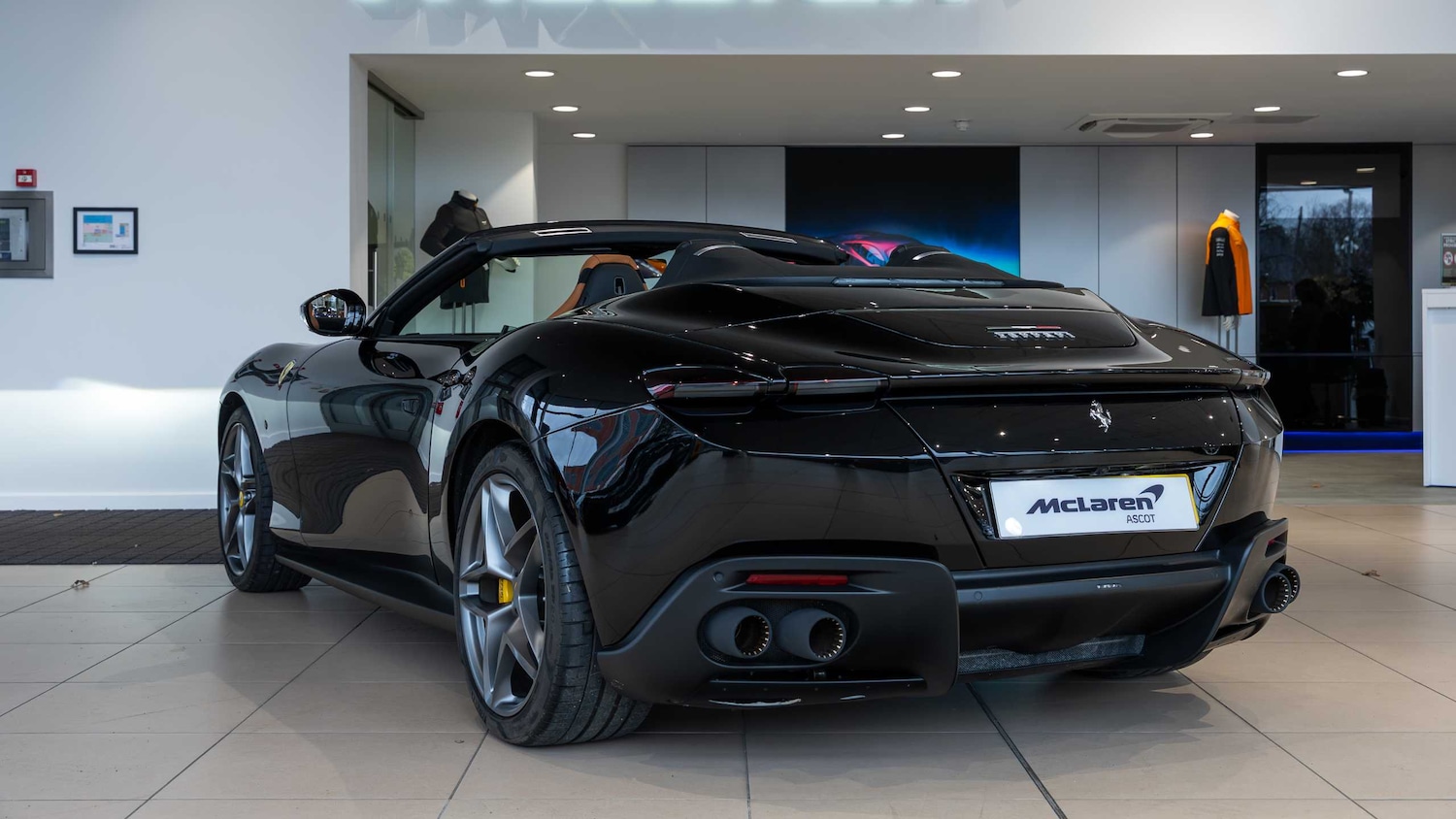 Used Ferrari Roma 2025 for sale - 77787219: Photo 4