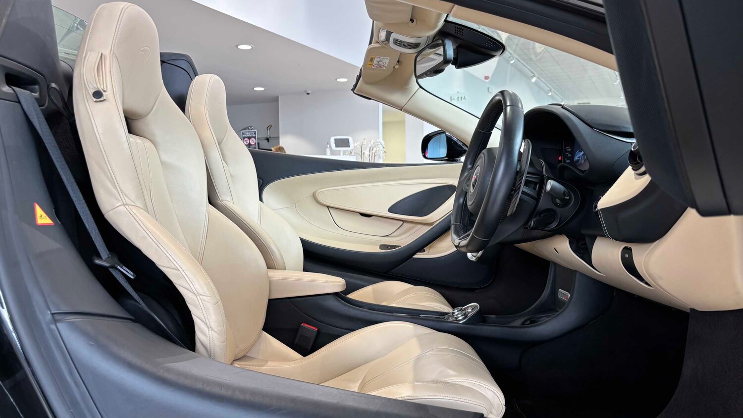 Used McLaren 570S 2019 for sale - 78118753: Photo 14