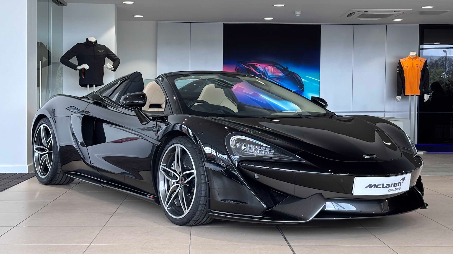 Used McLaren 570S 2019 for sale - 78118753: Photo 2