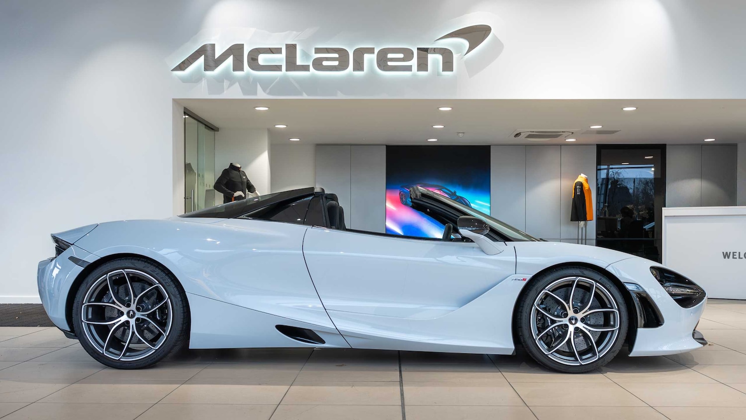 Used McLaren 720S 2019 for sale - 77787180: Photo 2