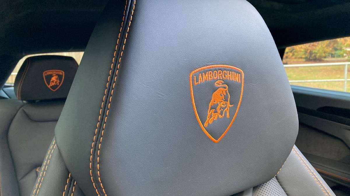 Used Lamborghini Urus 2022 for sale - 76745935: Photo 25