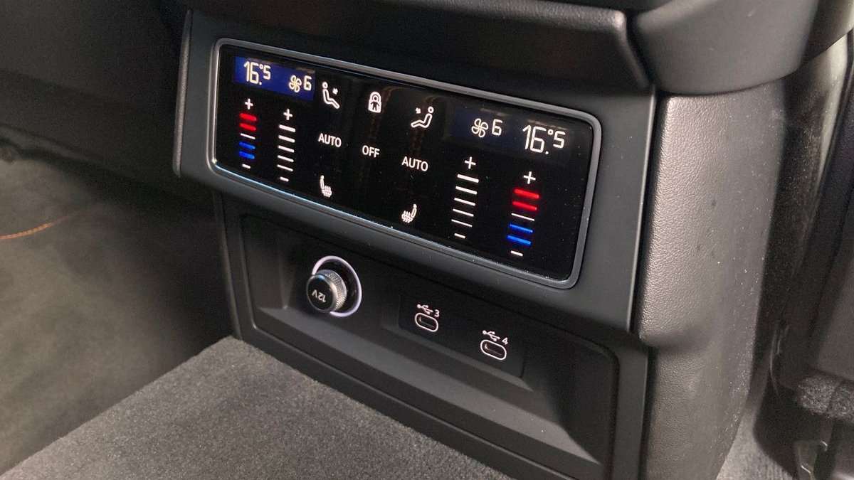 Used Lamborghini Urus 2022 for sale - 76745935: Photo 28