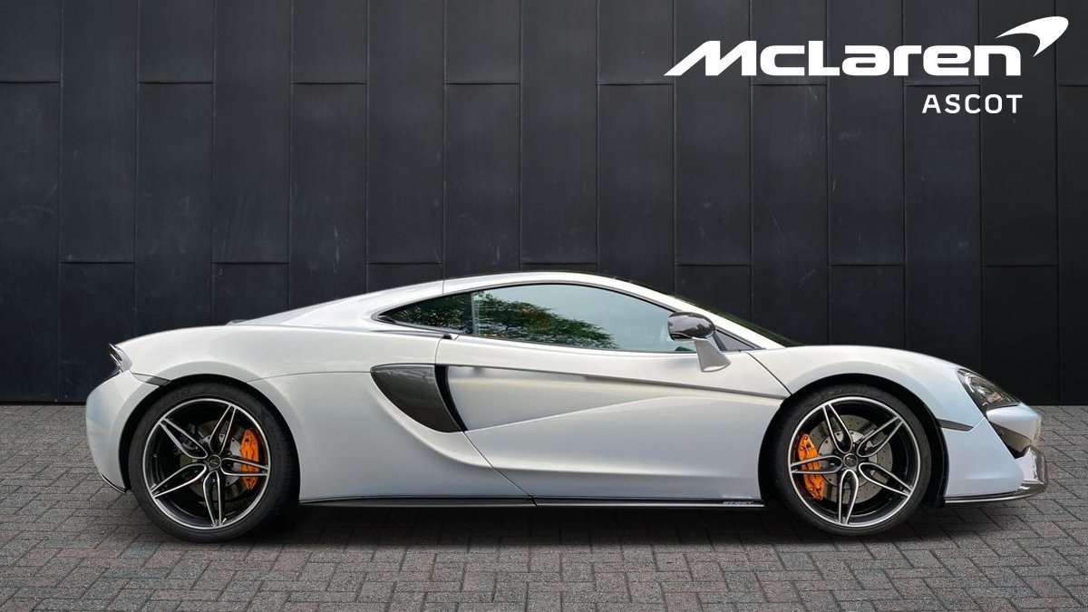 Used McLaren 570GT 2017 for sale - 76524031: Photo 2