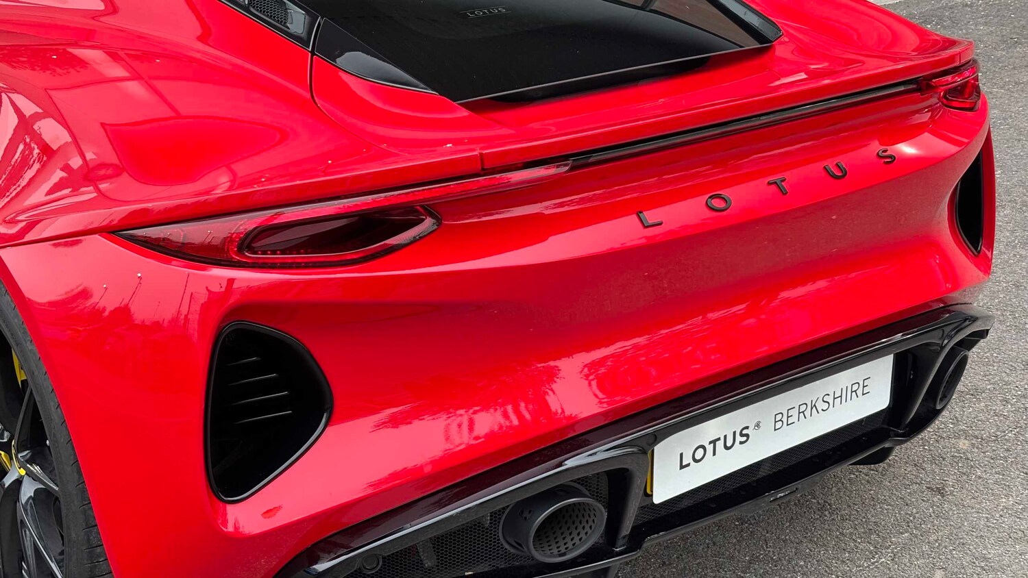 Used Lotus Emira 2024 for sale - 78209001: Photo 32