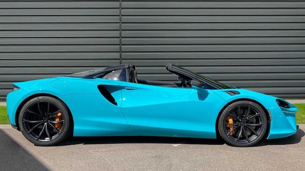 Used McLaren Artura 2024 for sale - 75649391: Photo 2