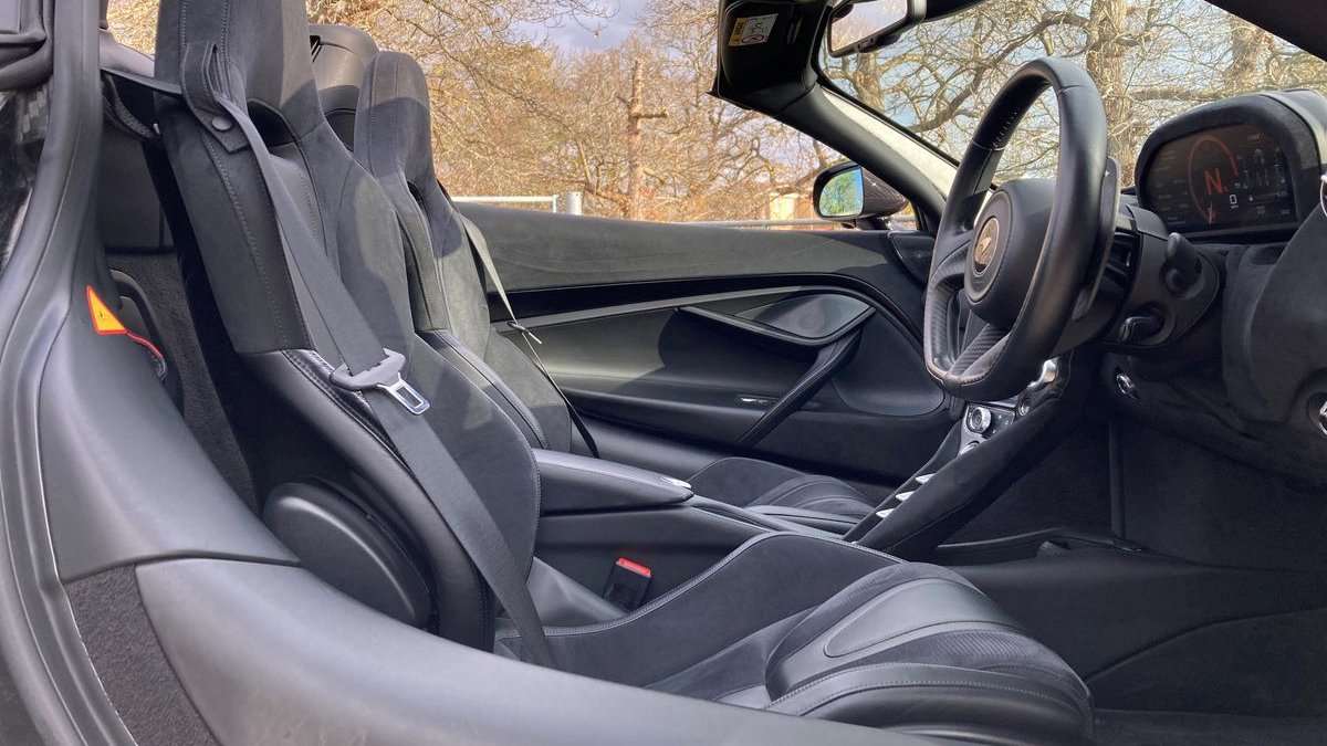 Used McLaren 720S for sale - 76648877: Photo 32