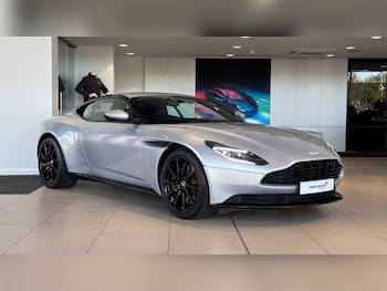 Used Aston Martin DB11 2018 for sale - 79134644: Photo
