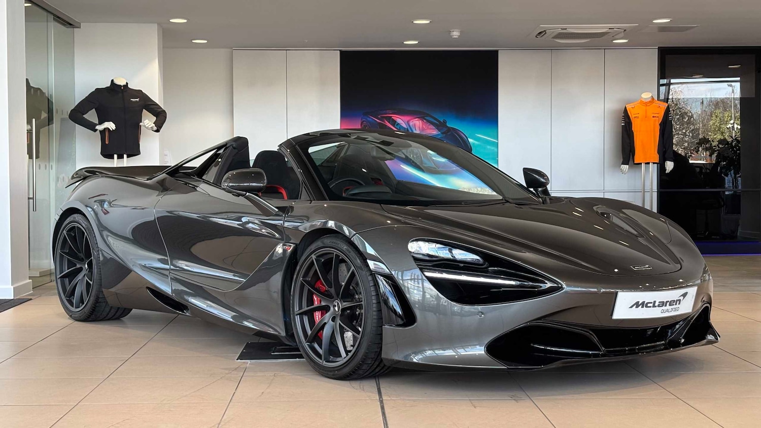 Used McLaren 720S for sale - 78119216: Photo 2