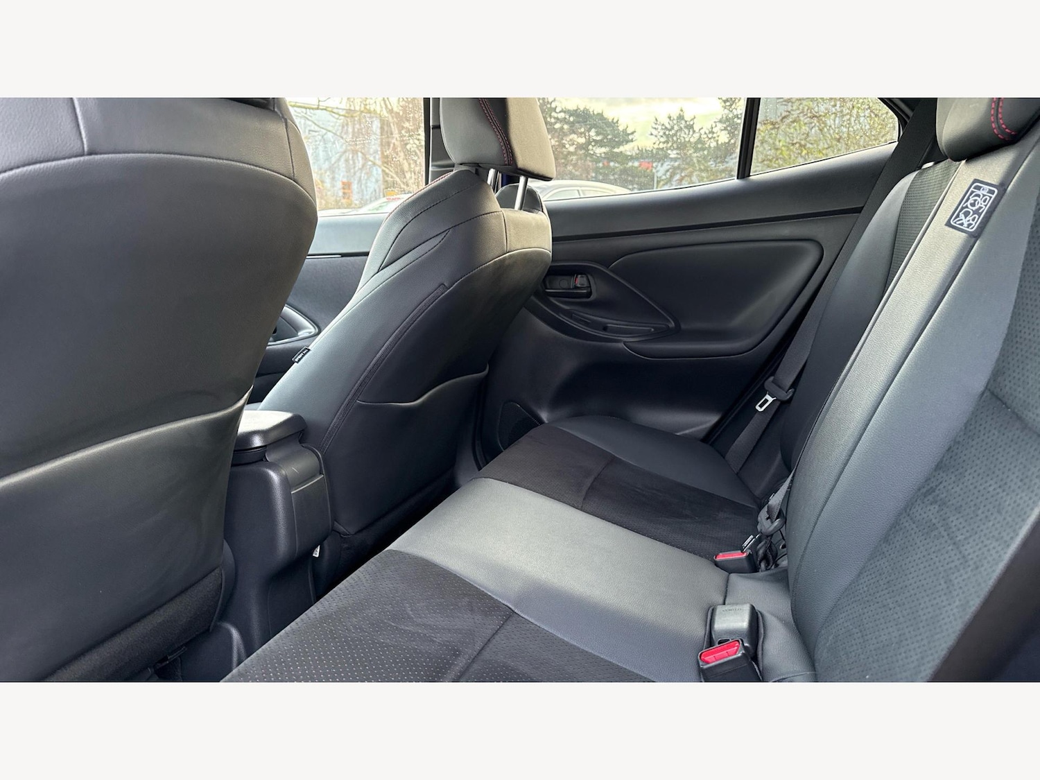 Used Toyota Yaris Cross 2023 for sale - 77097769: Photo 15