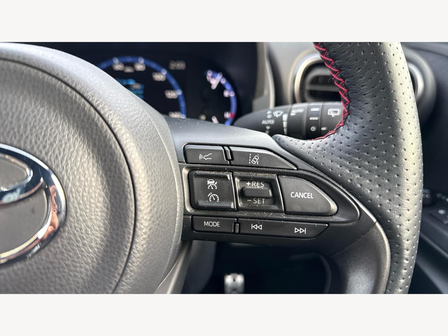 Used Toyota Yaris Cross 2023 for sale - 77097769: Photo 24