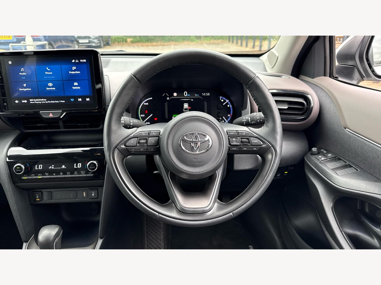 Used Toyota Yaris Cross 2024 for sale - 75941340: Photo 10