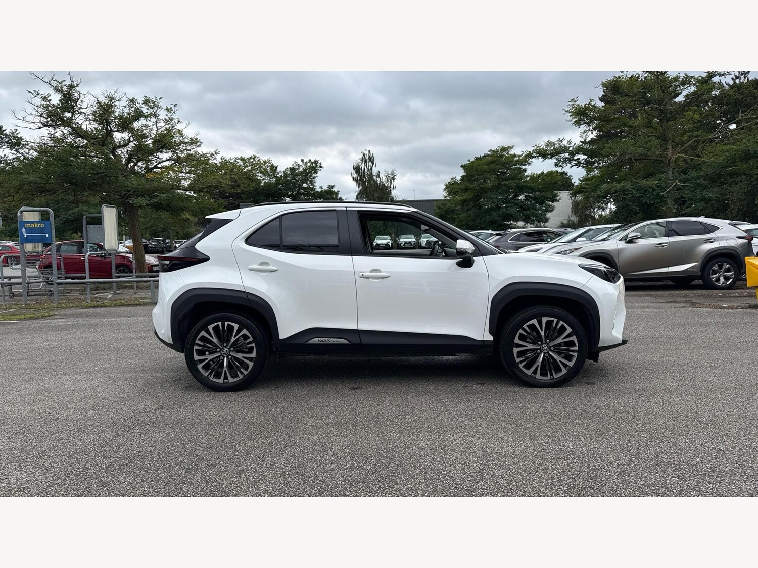 Used Toyota Yaris Cross 2024 for sale - 75941340: Photo 18