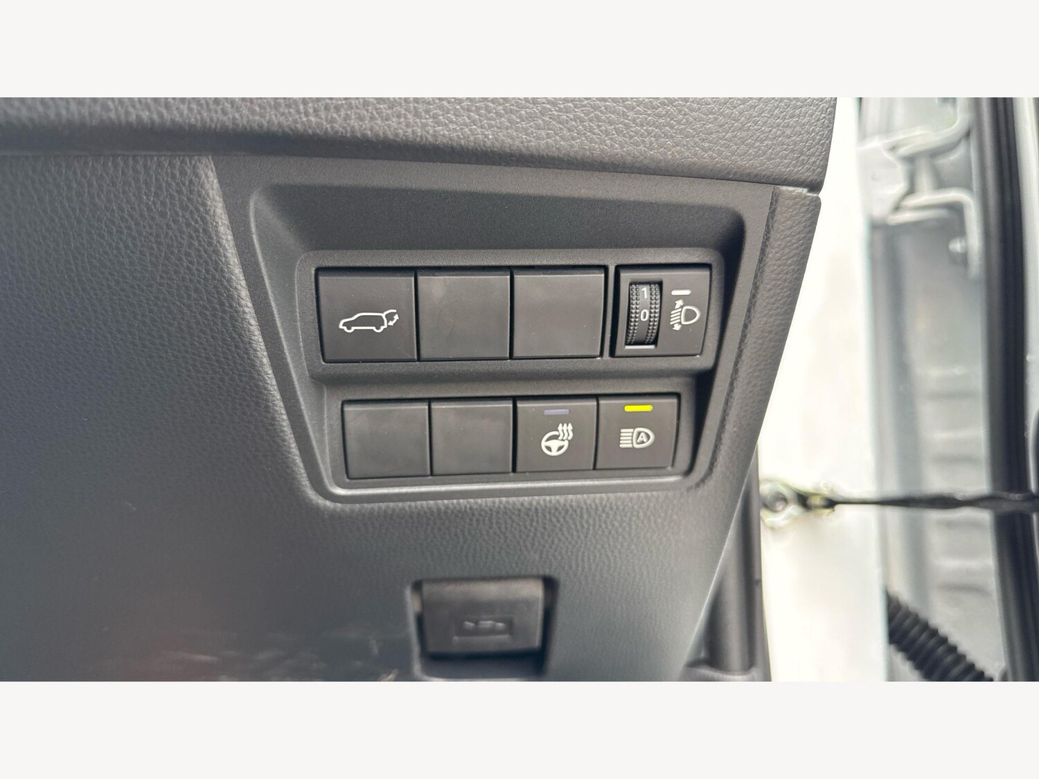 Used Toyota Yaris Cross 2024 for sale - 75941340: Photo 31