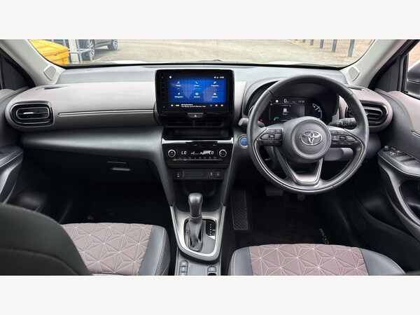 Used Toyota Yaris Cross 2024 for sale - 75941340: Photo 7