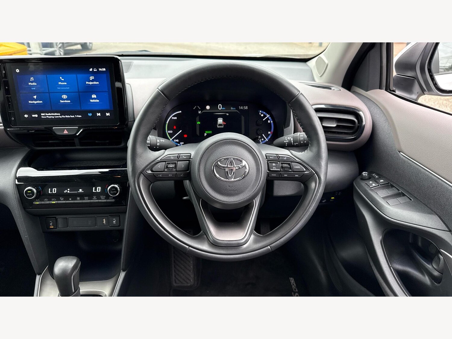 Used Toyota Yaris Cross 2024 for sale - 75941340: Photo 8
