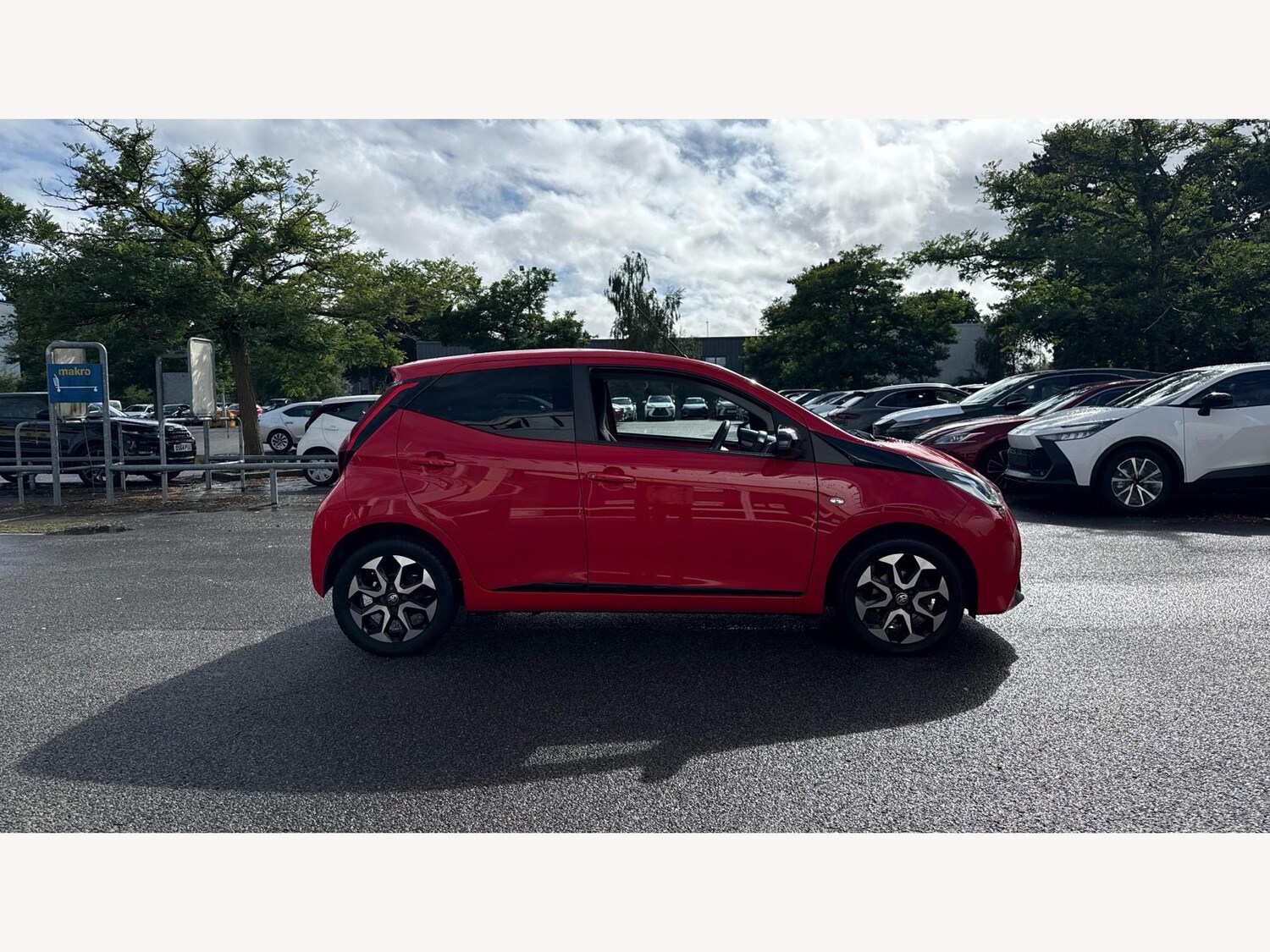 Used Toyota AYGO 2019 for sale - 75757376: Photo 18