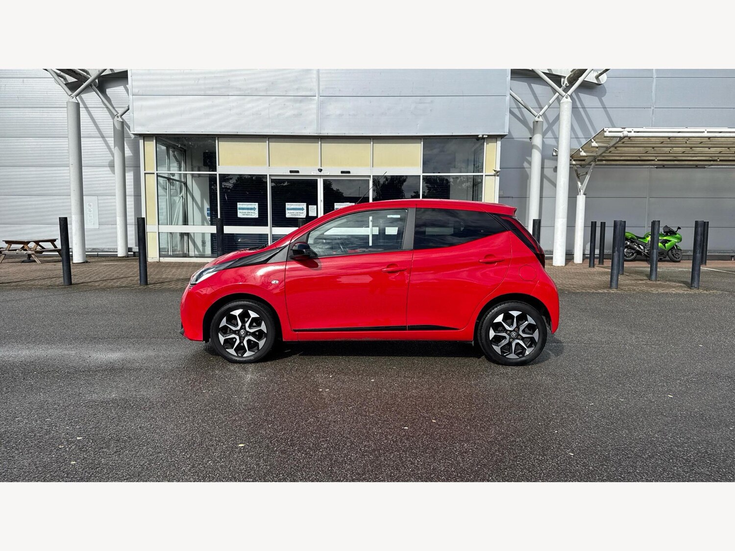 Used Toyota AYGO 2019 for sale - 75757376: Photo 19