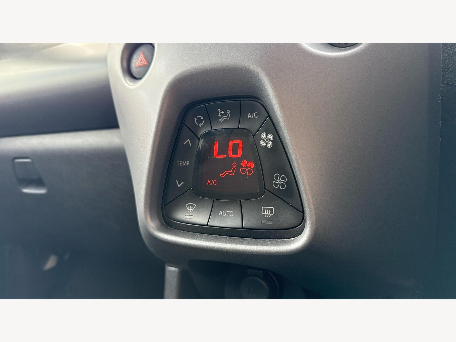 Used Toyota AYGO 2019 for sale - 75757376: Photo 24