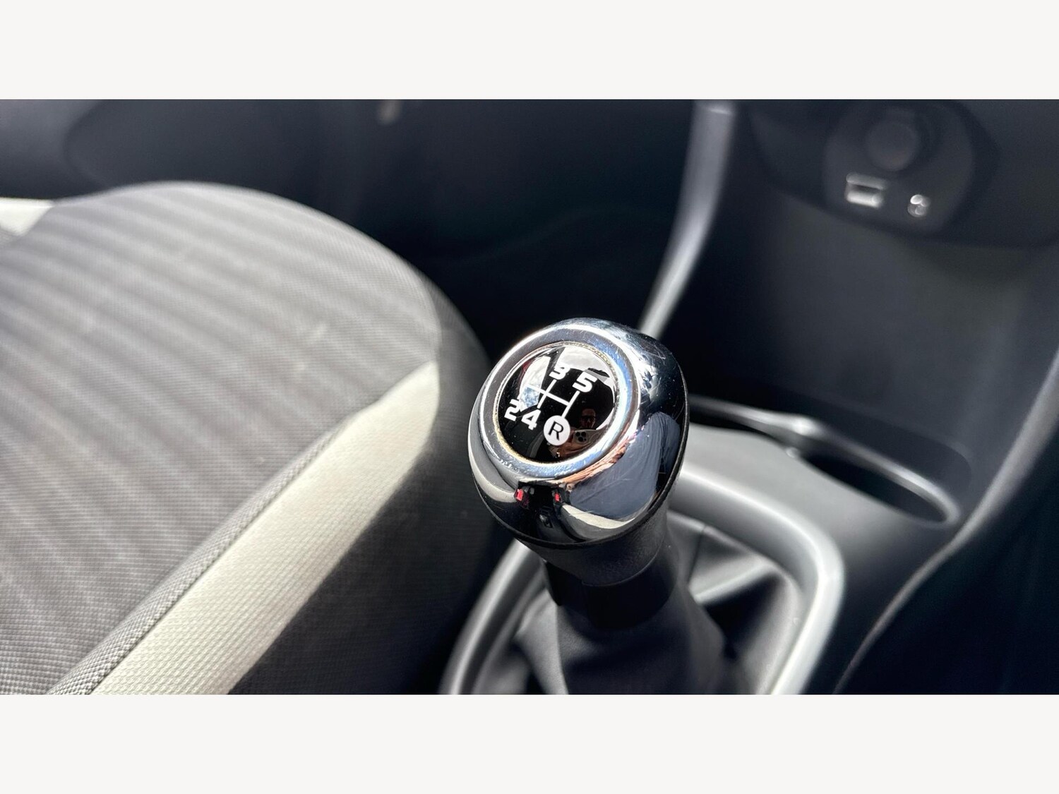 Used Toyota AYGO 2019 for sale - 75757376: Photo 26