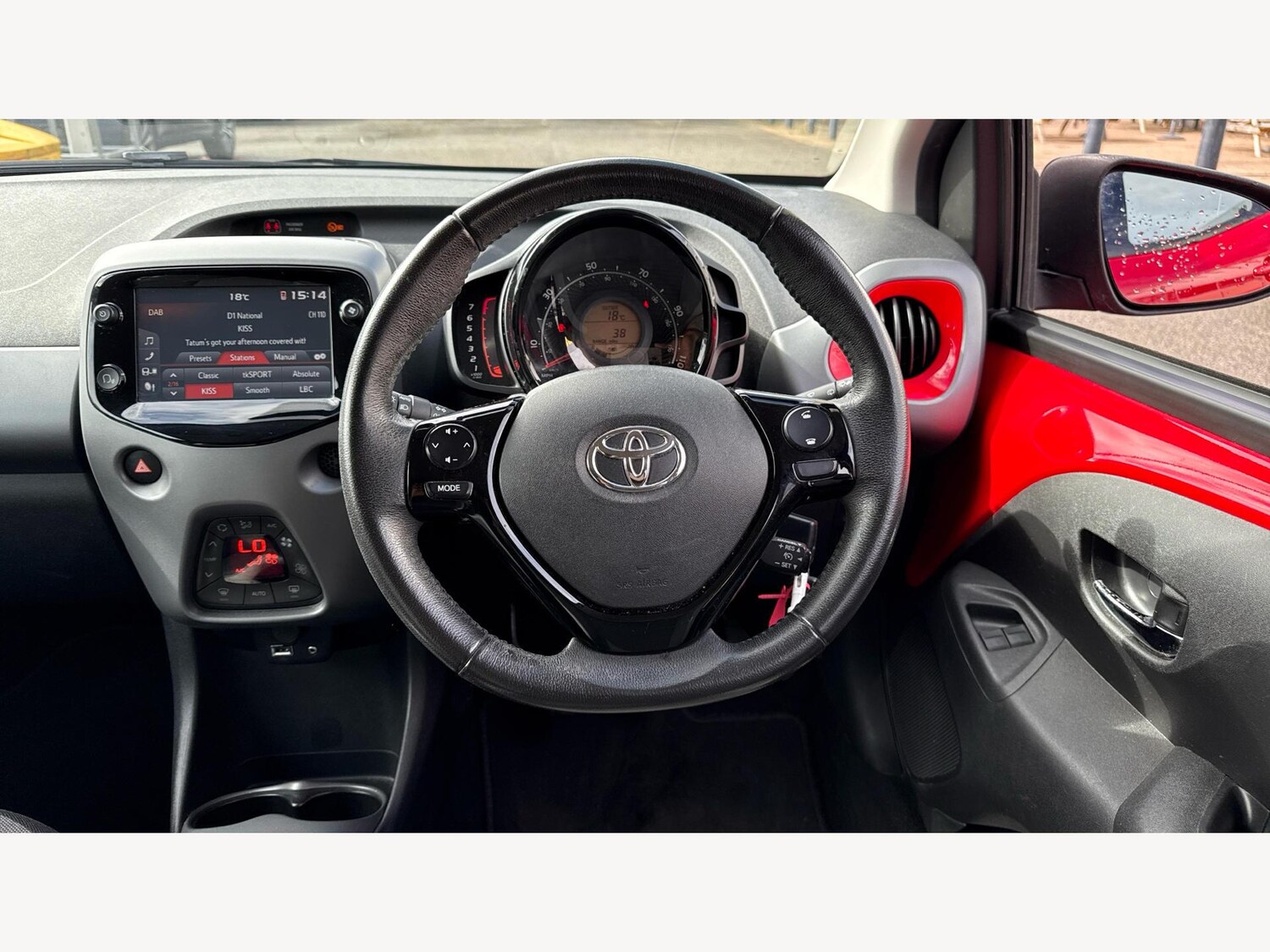 Used Toyota AYGO 2019 for sale - 75757376: Photo 8