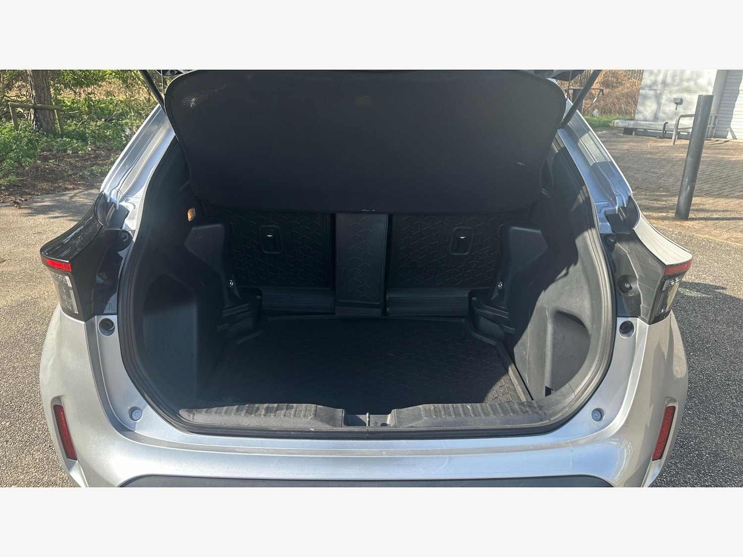 Used Toyota Yaris Cross 2023 for sale - 78220227: Photo 15