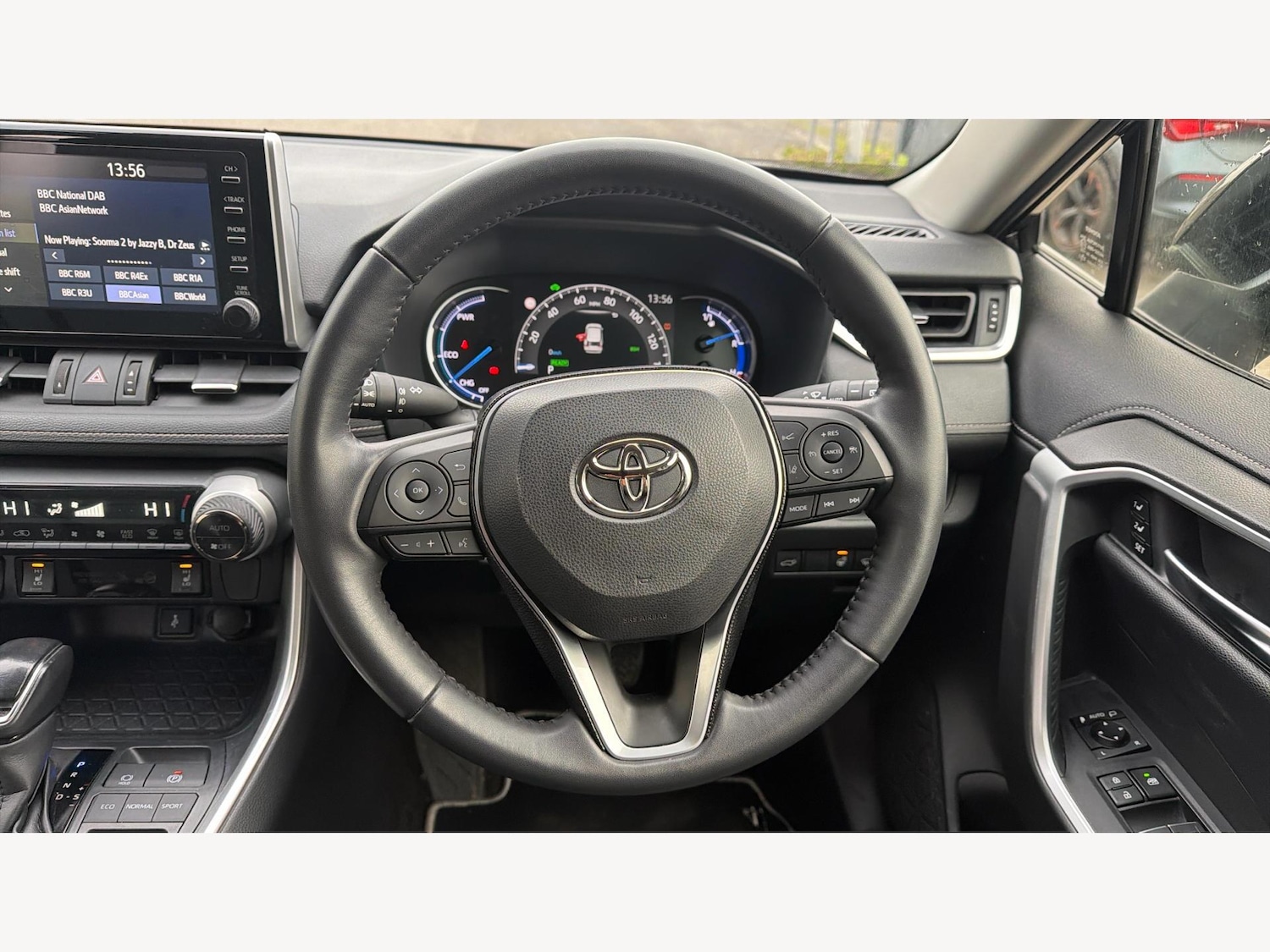 Used Toyota RAV4 2021 for sale - 77320516: Photo 8