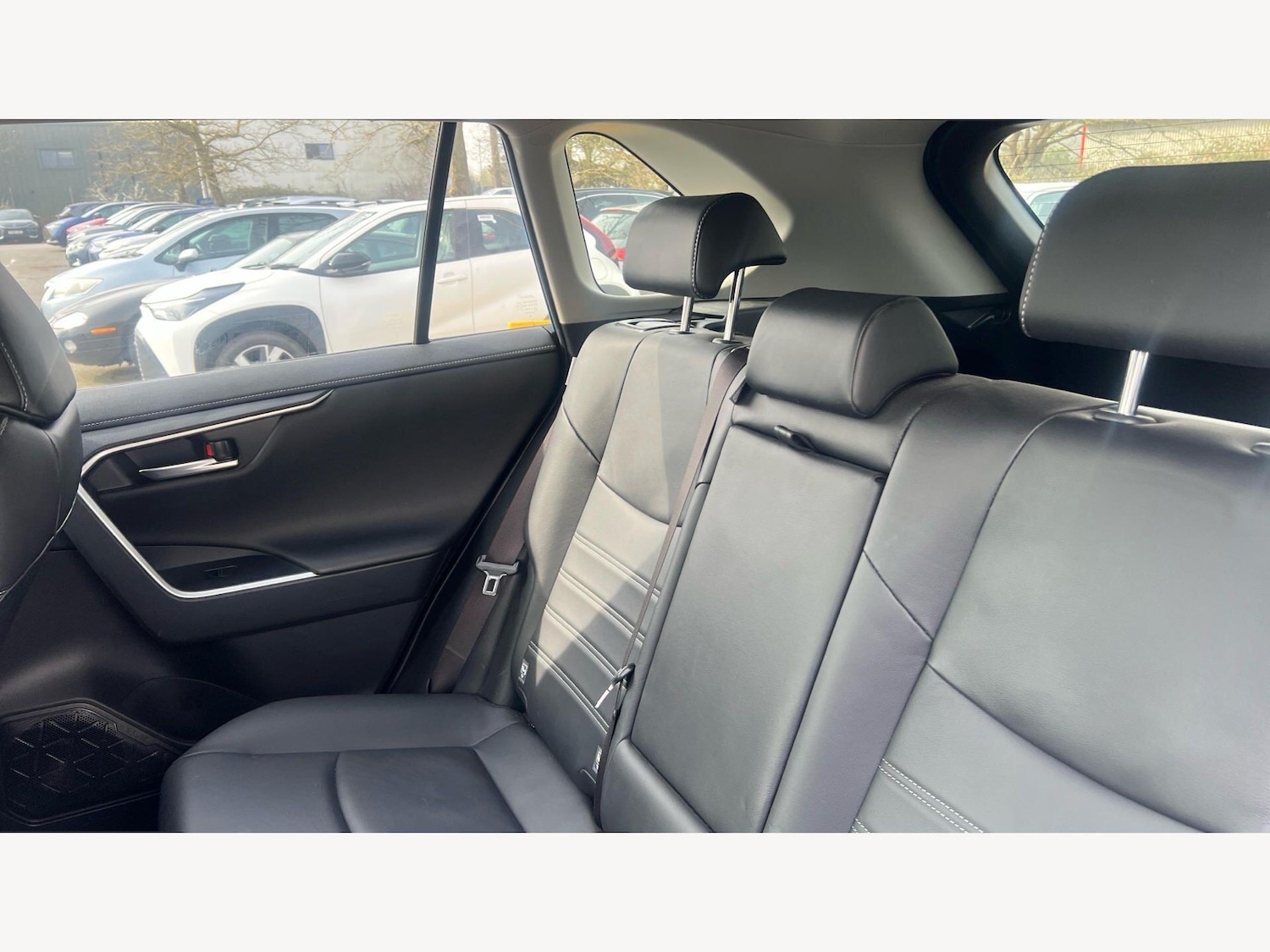 Used Toyota RAV4 2020 for sale - 77982301: Photo 24