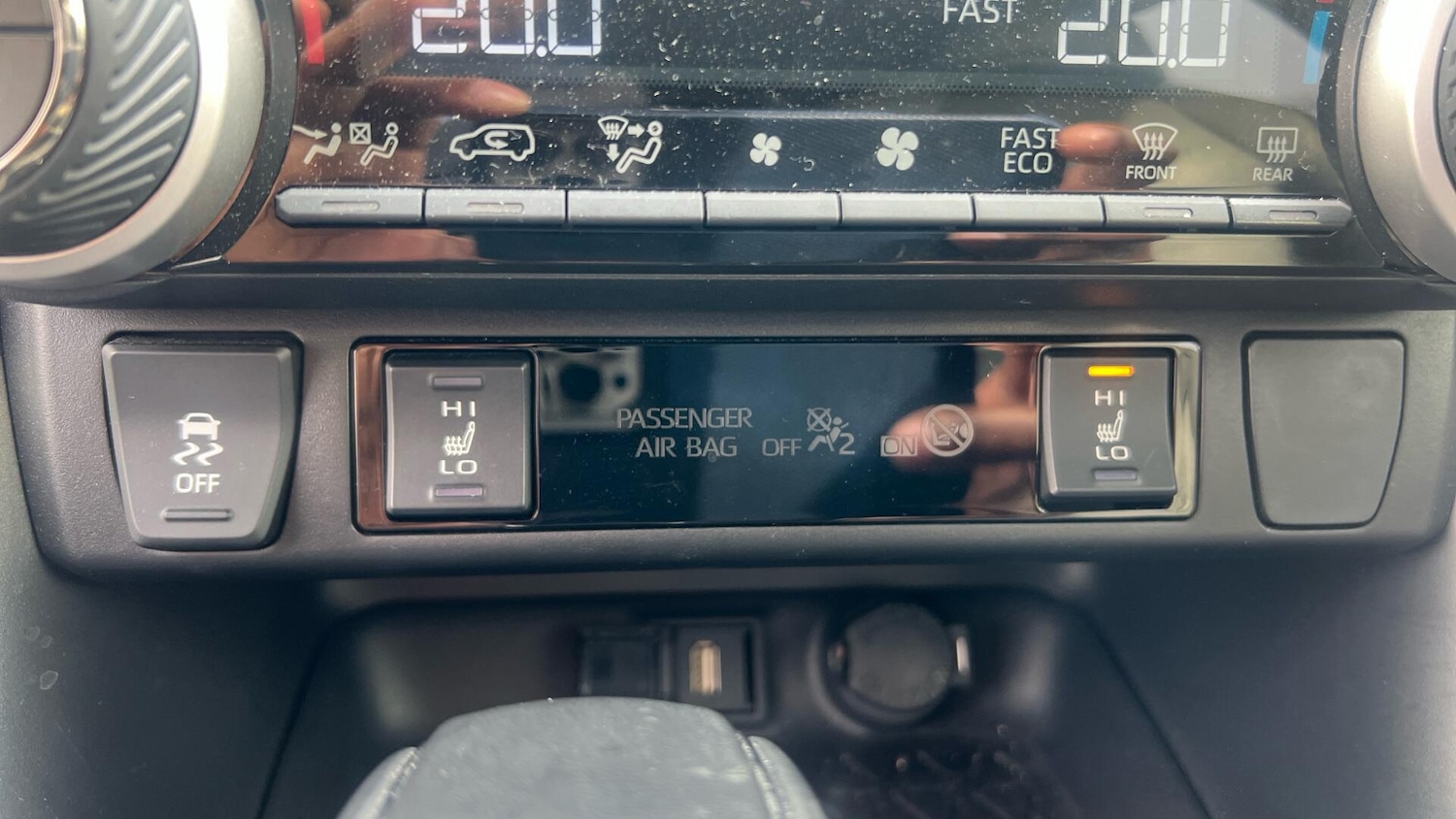 Used Toyota RAV4 2020 for sale - 77982301: Photo 33