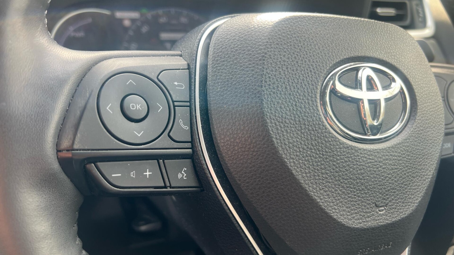 Used Toyota RAV4 2020 for sale - 77982301: Photo 36