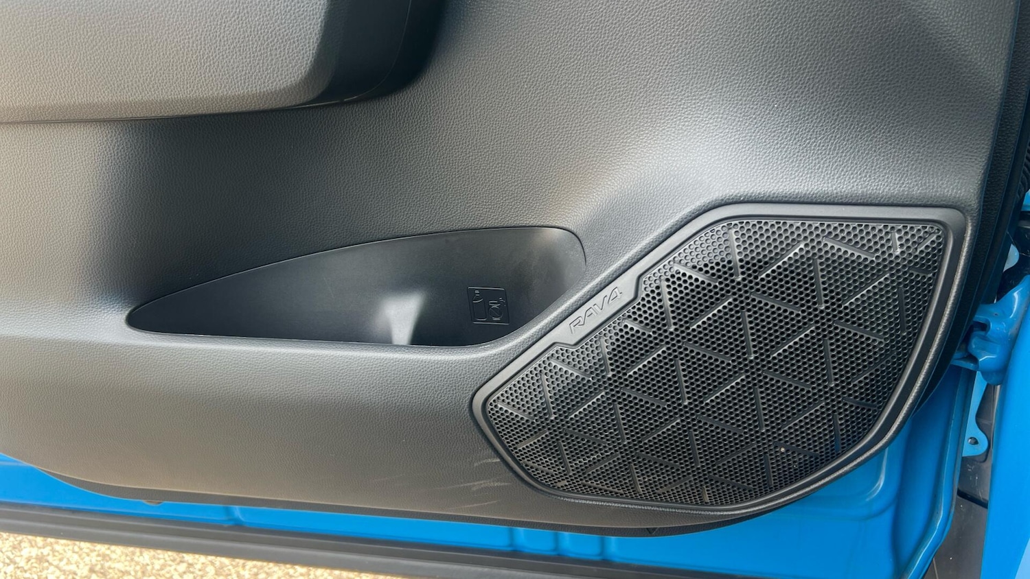 Used Toyota RAV4 2020 for sale - 77982301: Photo 38