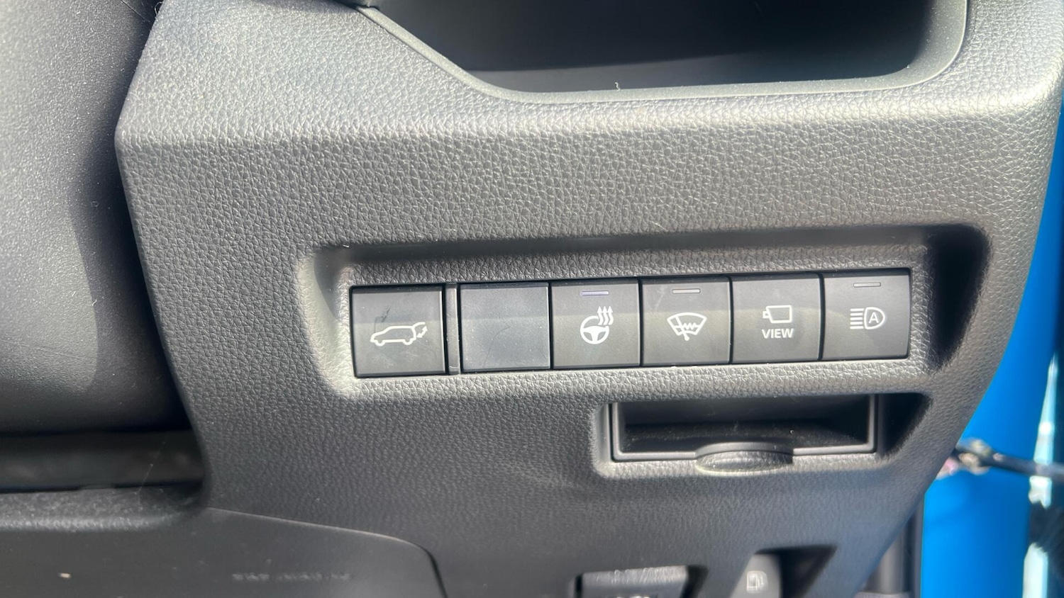 Used Toyota RAV4 2020 for sale - 77982301: Photo 42