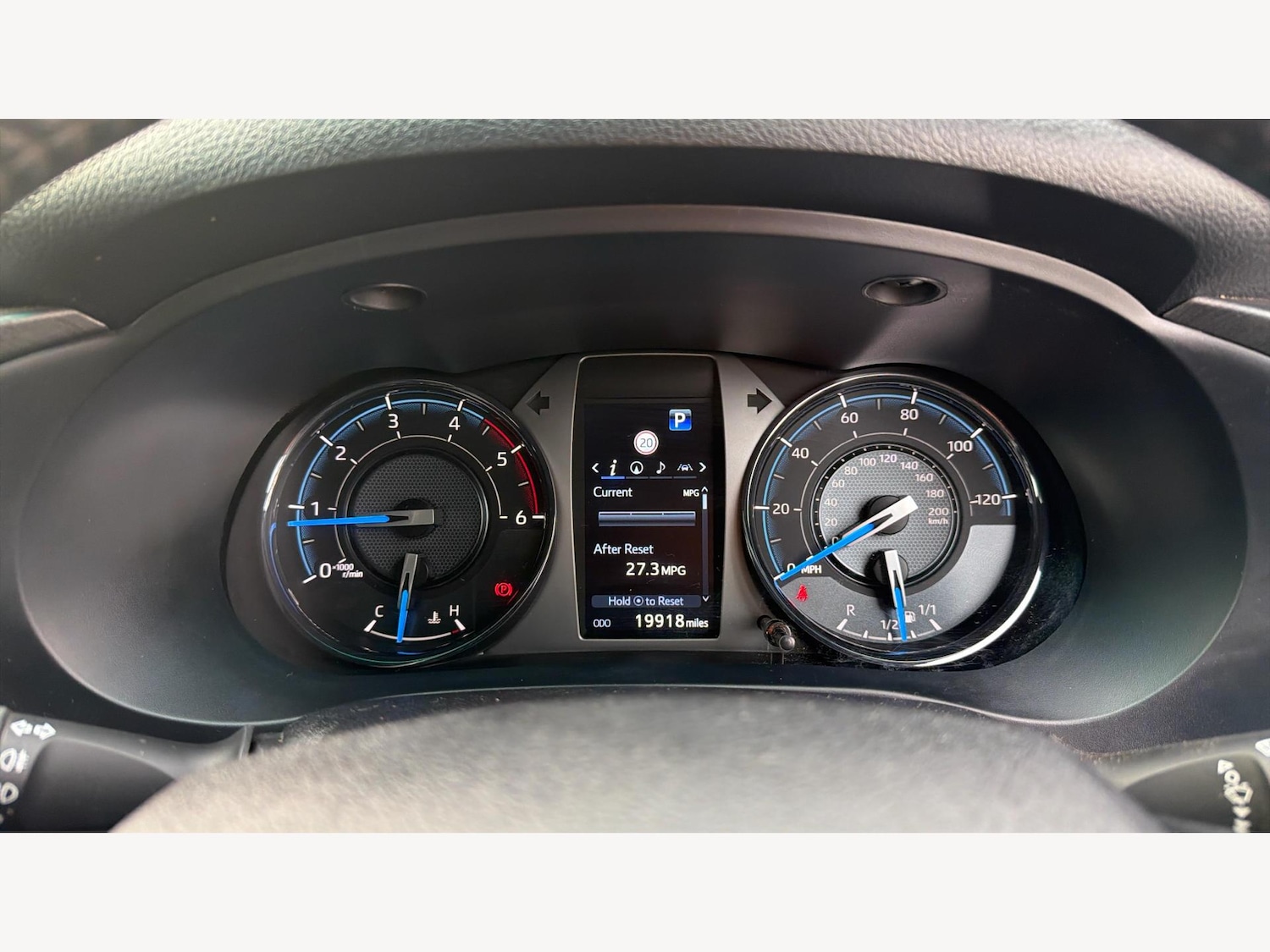 Used Toyota Hilux 2023 for sale - 76377978: Photo 11