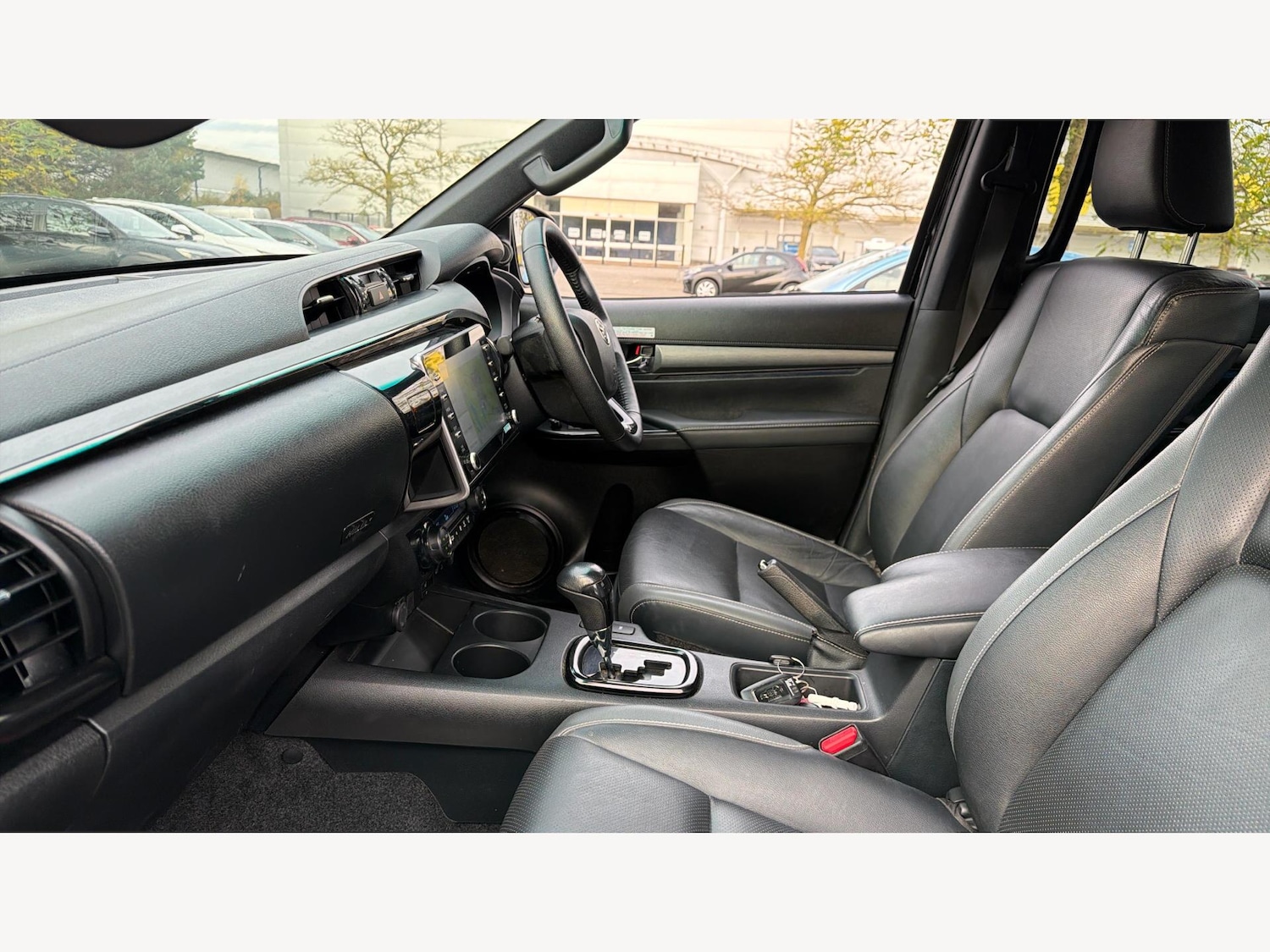 Used Toyota Hilux 2023 for sale - 76377978: Photo 12