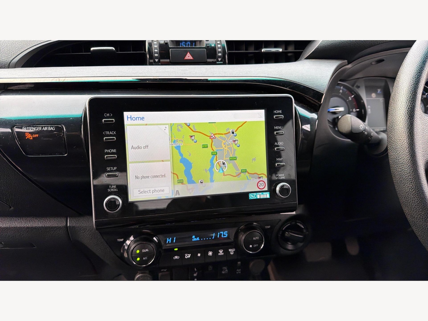 Used Toyota Hilux 2023 for sale - 76377978: Photo 9