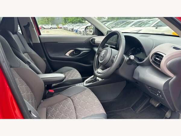 Used Toyota Yaris Cross 2023 for sale - 75623554: Photo 13