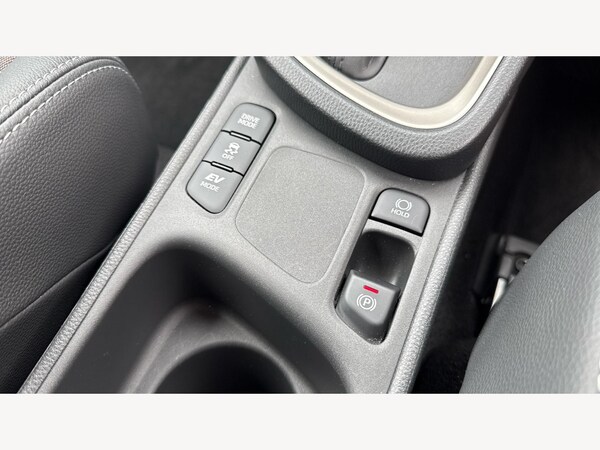 Used Toyota Yaris Cross 2023 for sale - 75623554: Photo 28