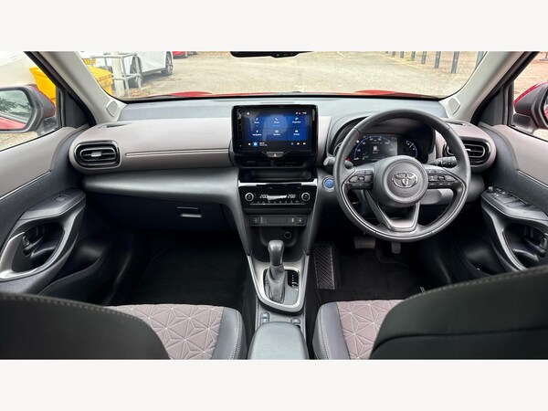 Used Toyota Yaris Cross 2023 for sale - 75623554: Photo 7