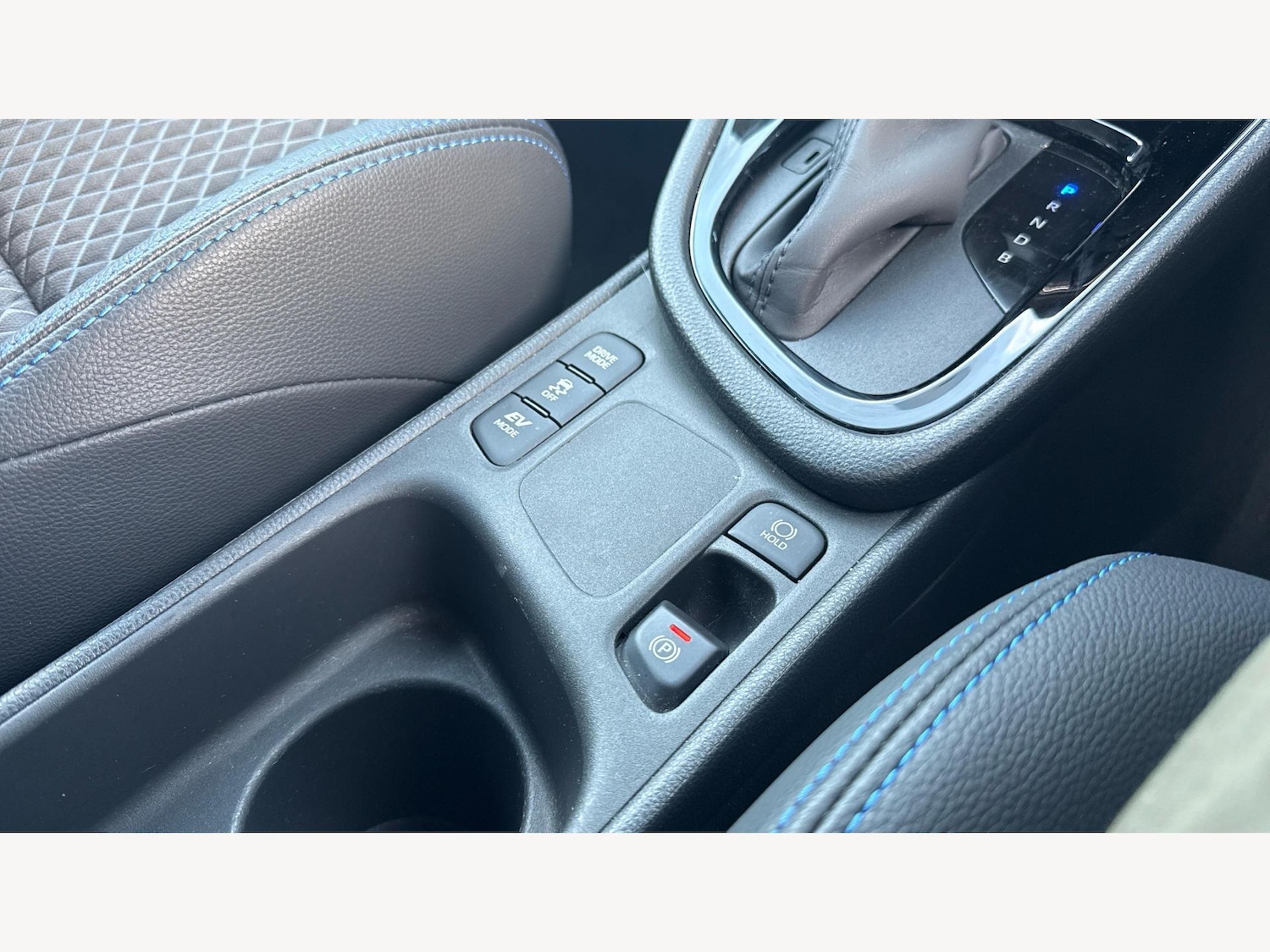 Used Toyota Yaris 2024 for sale - 76824921: Photo 28