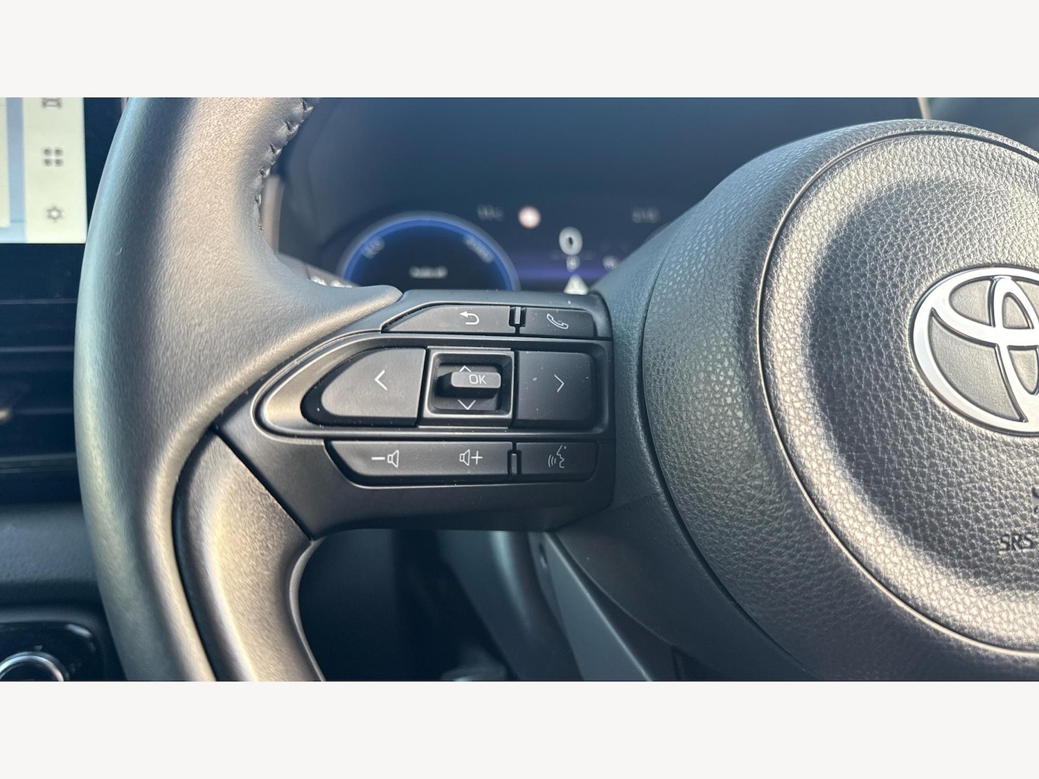 Used Toyota Yaris 2024 for sale - 76824921: Photo 30