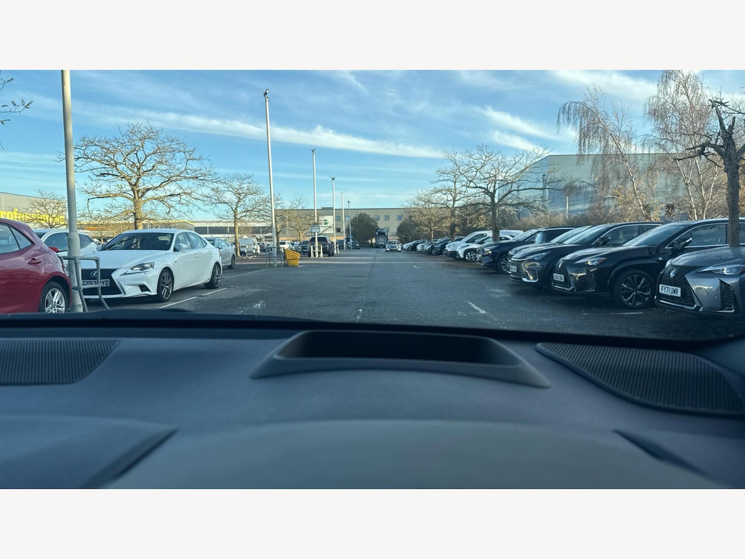 Used Toyota Yaris 2024 for sale - 76824921: Photo 32