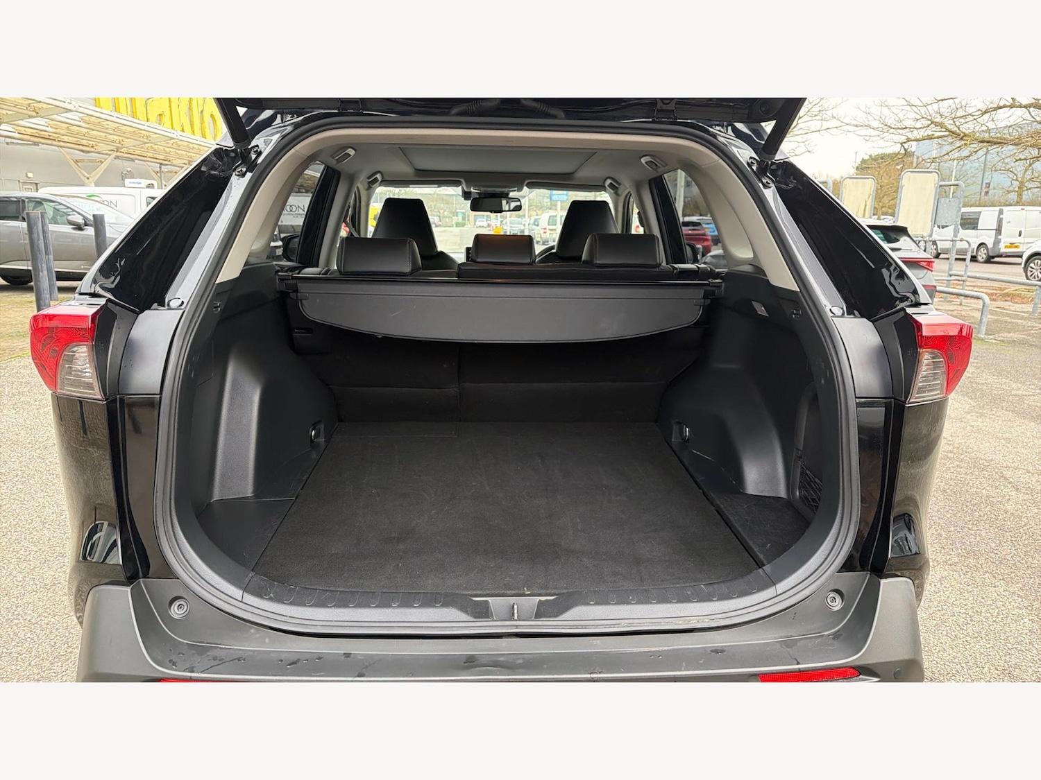 Used Toyota RAV4 2021 for sale - 77097823: Photo 16