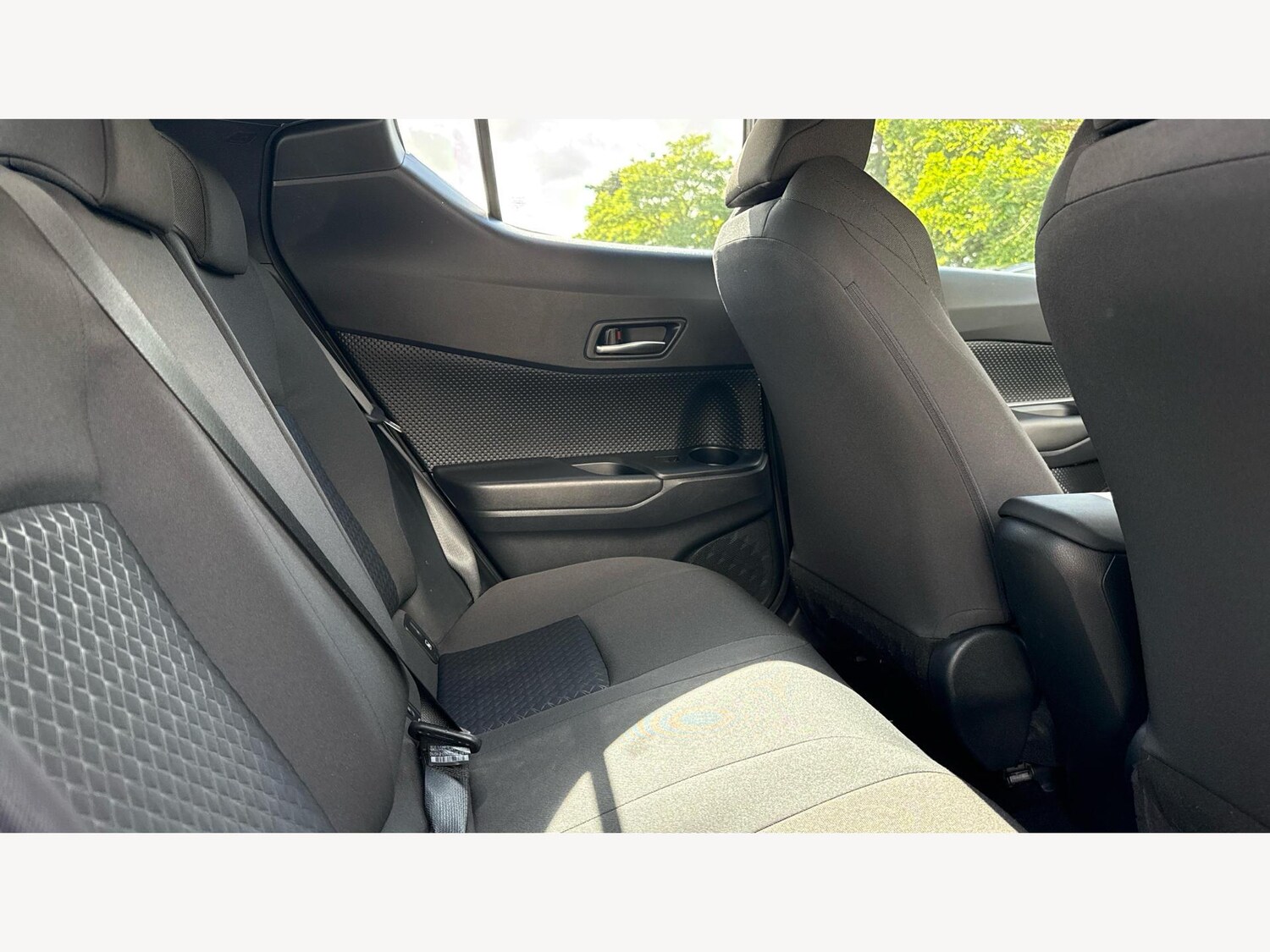 Used Toyota C-HR 2022 for sale - 75953818: Photo 14